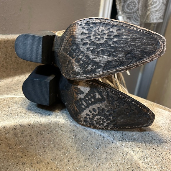 Fringe Western Cowboy Boots - Picture 9 of 9